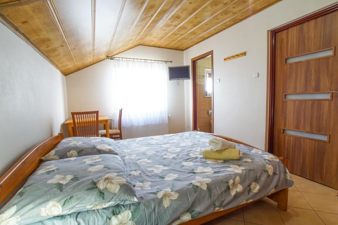 Wichrowe Wzgorze Guest House Krajno Pierwsze Exterior photo